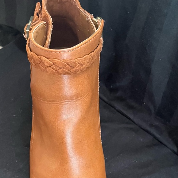 Circus by Sam Edelman camel color ankle booties size 7 US. - Picture 2 of 6